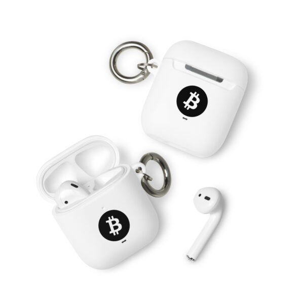 airpods case white airpods front 630168a686cdb